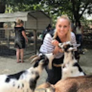 Meet your Posher, Carla